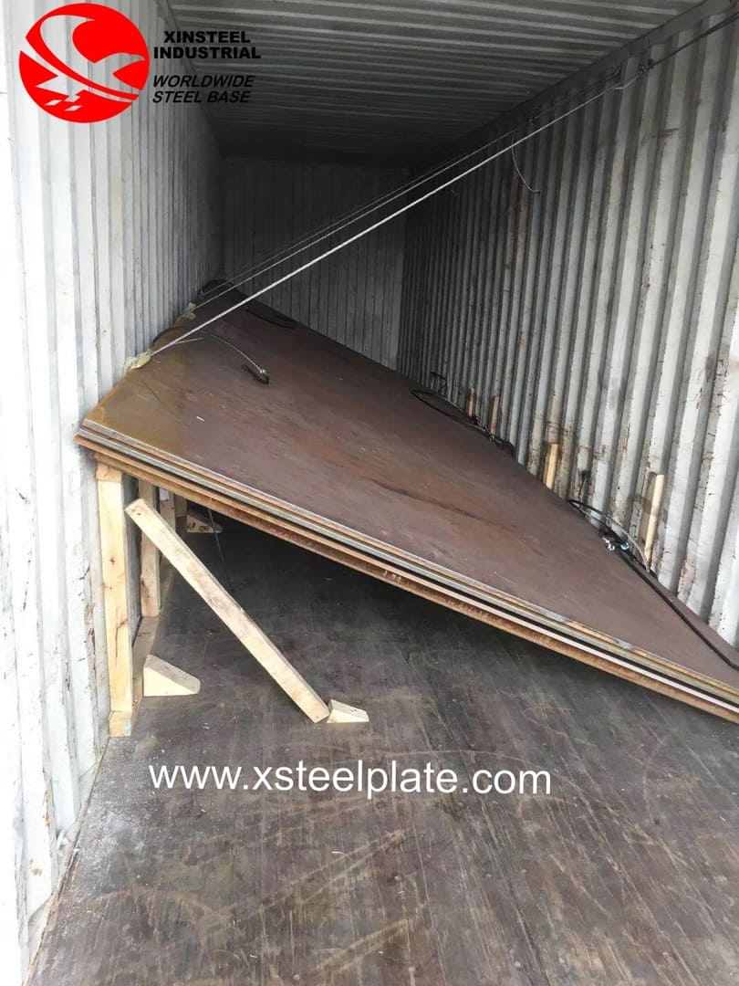 Quenched and tempered high strength steel plate q690d